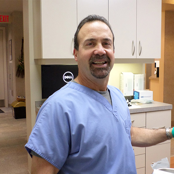 Dentist Paul Minnillo of Paul J. Minnillo, DDS in Elyria, OH